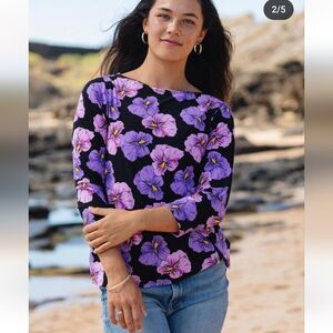 Top Valencia Violet Aloha Blooms Bloom Twist Back M Purple 3/4 Sleeve Hibiscus